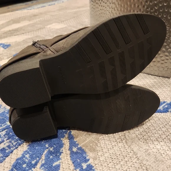 Easy Street Gray Ankle Boots - Picture 7 of 7